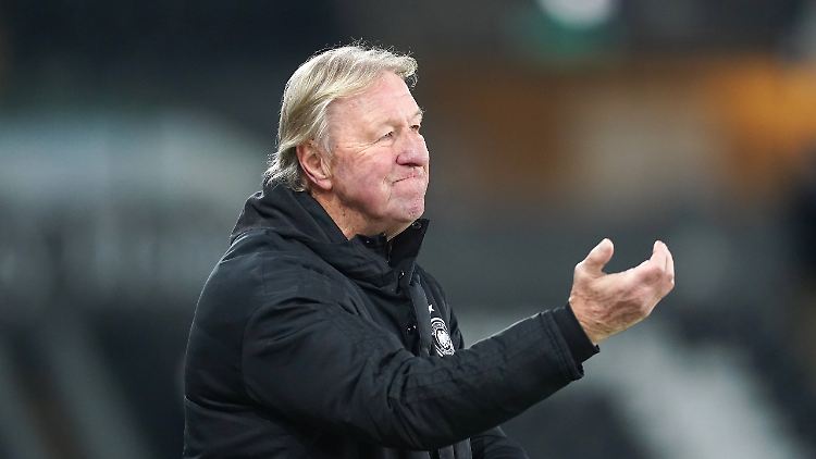 Horst Hrubesch war nicht zufrieden. Doch der Duselpunkt langte den DFB-Frauen.