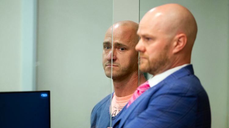 Joseph Emerson (l.) ist im US-Bundesstaat Oregon wegen der Gefährdung von 83 Menschenleben und eines Flugzeuges angeklagt. 