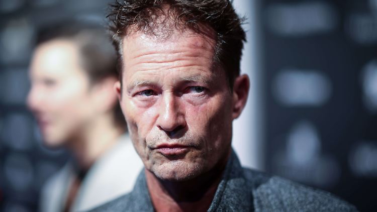Nach den Beschwerden über sein Verhalten am Set zeigte sich der 59-Jährige reuig.