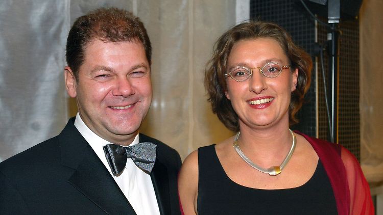 Olaf Scholz und seine Ehefrau Britta Ernst (hier im Jahr 2002) sind jetzt seit 25 Jahren verheiratet. 