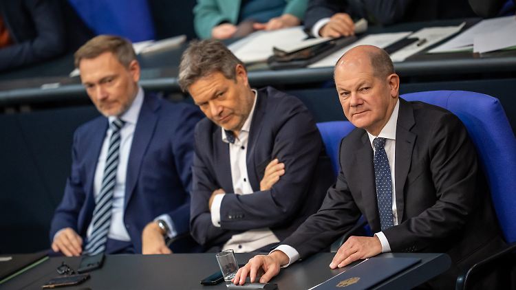 Feilen weiter am Haushalt 2024: Lindner, Habeck und Scholz.