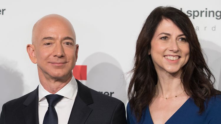 Scott und Bezos hatten im Januar 2019 angekündigt, sich nach 25 Ehejahren scheiden zu lassen.