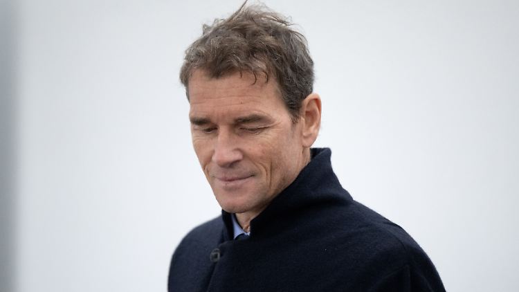 Jens Lehmann sagt, er wollte nur mal schauen.