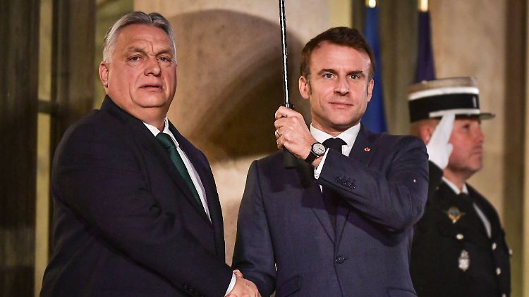 Macron und Orban trafen sich in Paris, auch um über die Unterstützung der Ukraine zu sprechen.
