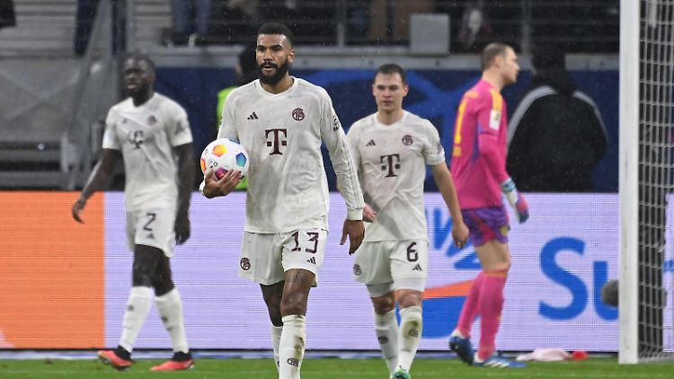 Der FC Bayern München erlebte einen schlimmen Nachmittag in Frankfurt.