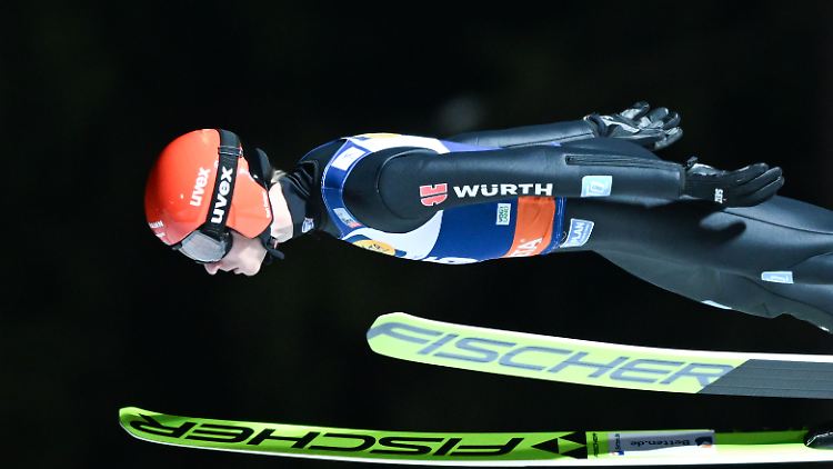 Karl Geiger erlebte in Klingenthal das perfekte Wochenende.