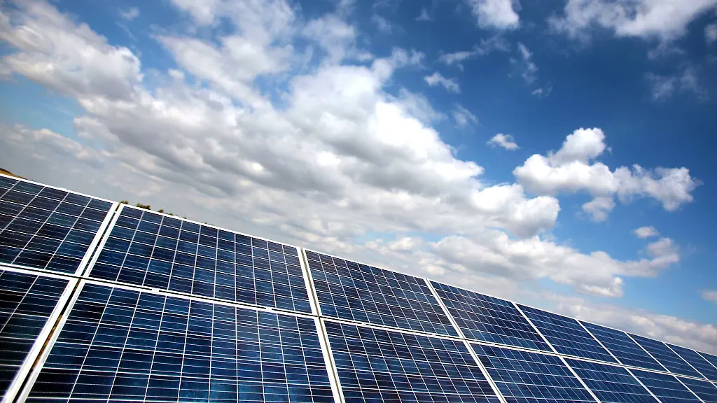 Neu-installierte-Solar-Module