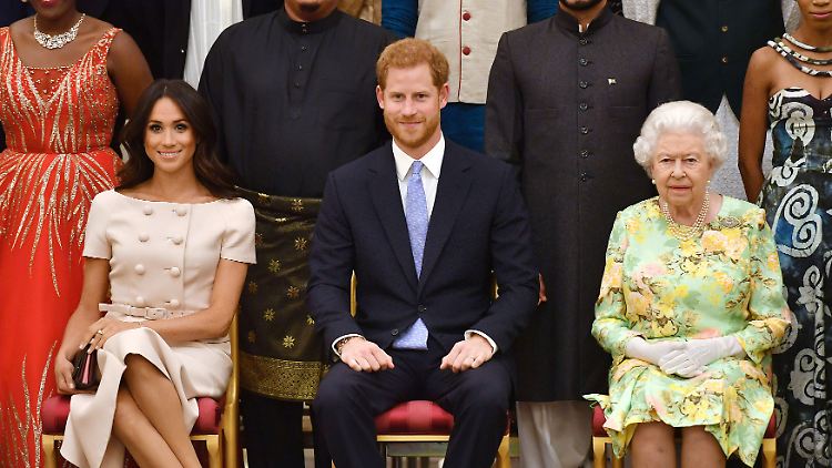 Queen Elizabeth setzte sich dafür ein, dass Prinz Harry und Herzogin Meghan in Großbritannien Personenschutz auf Staatskosten erhalten.