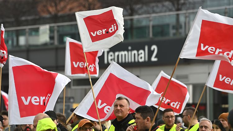 Verdi ist in der Lage, den Flugbetrieb der Lufthansa mit einem Streik weitgehend stillzulegen.