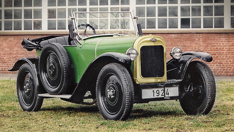 Im Jahr 1924 kam mit dem Opel 4 PS Laubfrosch das erste deutsche Fließbandauto in Fahrt.