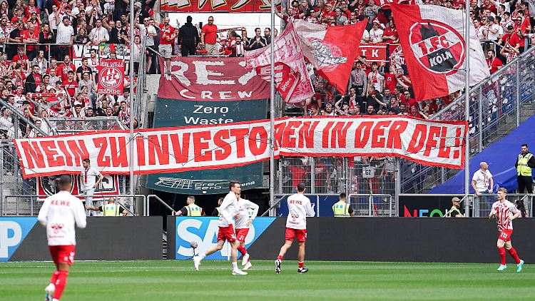So wie die Fans des 1. FC Köln äußerten sich diverse Gruppen in den Bundesliga-Stadien.