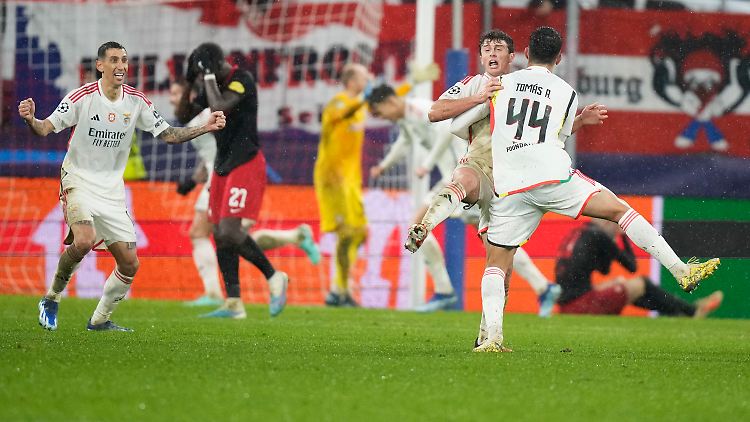 Benfica-Jubel nach dem entscheidenden Treffer in der Nachspielzeit.