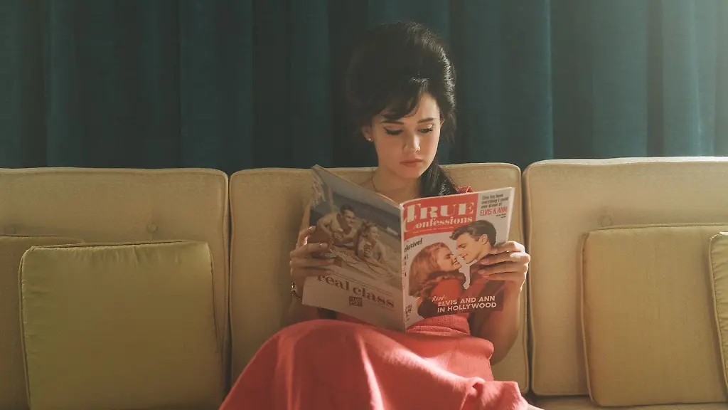 Priscilla-Cailee-Spaeny-wirkt-wie-eine-Gefangene-in-einem-wunderschoenen-Kaefig