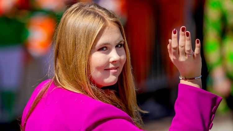 Kronprinzessin Amalia soll trotz Entführungsangst wieder in Amsterdam wohnen.
