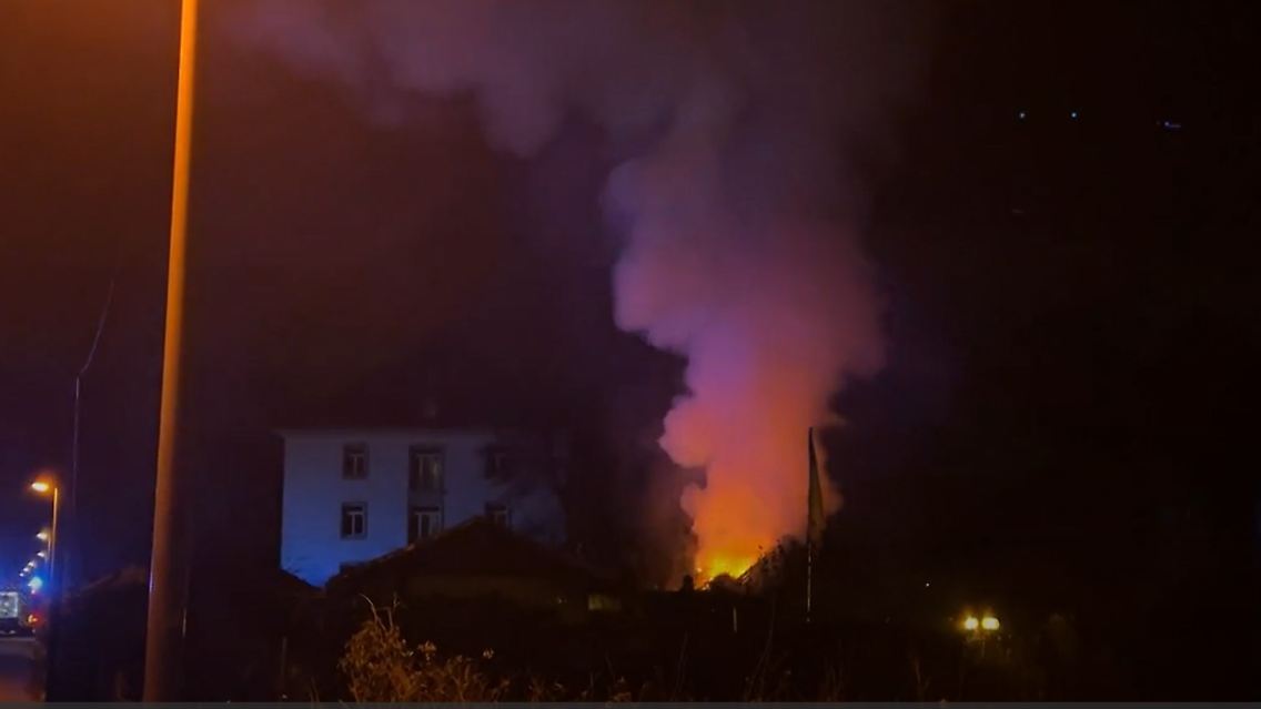Feuer_Laube.jpg