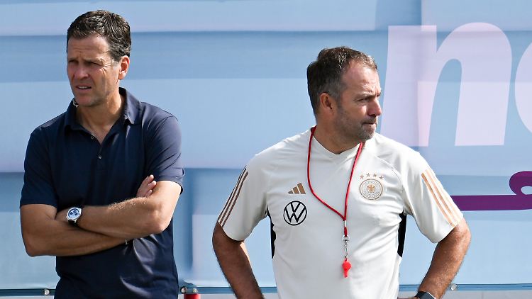 Erst gemeinsam, dann getrennt: Bierhoff und Flick.