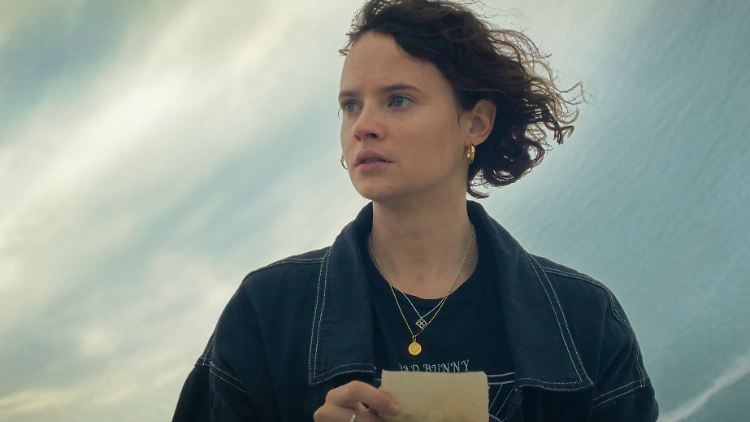 Kämpft sich in "Silber" durch einen filmischen Alptraum: Jana McKinnon als Liv.