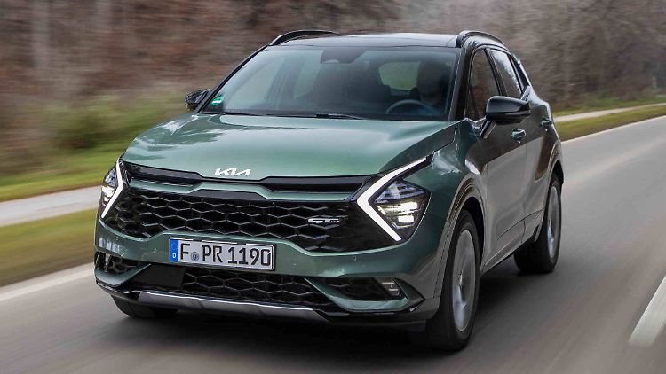 Die ausdrucksstarke Front des Kia Sportage kann sich auch zwei Jahre nach dem Marktstart sehen lassen.