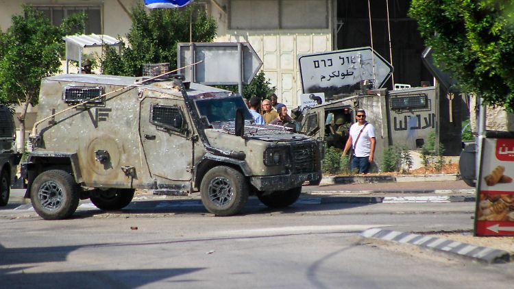 Ein israelisches Militärfahrzeug im Westjordanland.