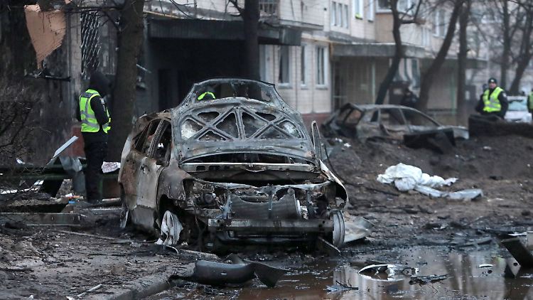 Trotz funktionierender Luftabwehr kommt es bei Drohnenangriffen auf Kiew immer wieder zu Schäden durch herabfallende und explodierende Raketentrümmer.