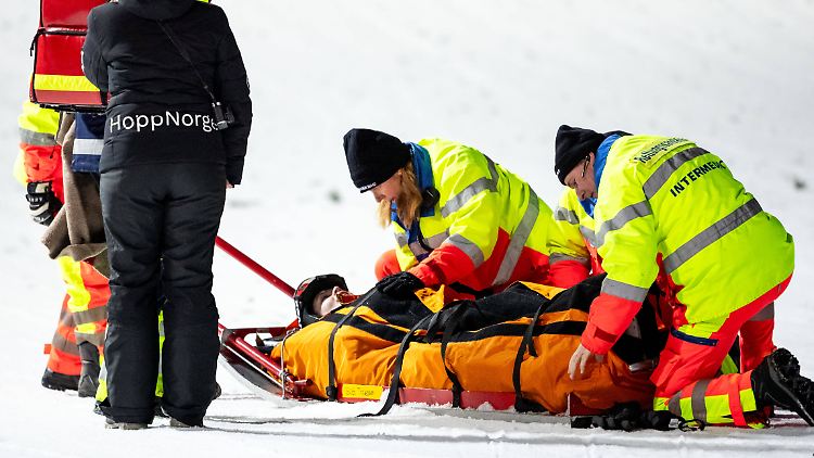 Anna Odine Ström musste aus dem Zielraum abtransportiert werden.