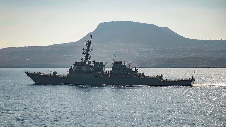 Die "USS Carney" patroulliert im Roten Meer.