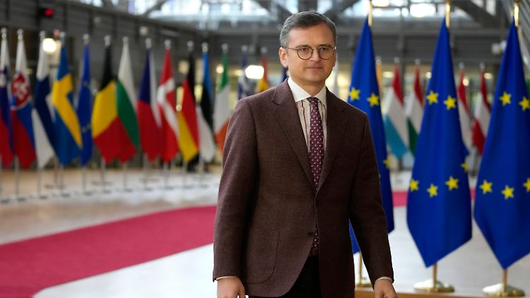 Kuleba beim EU-Gipfel in Brüssel. Der Weg zu Beitrittsverhandlungen ist frei, dank eines Vorschlags von Kanzler Scholz.