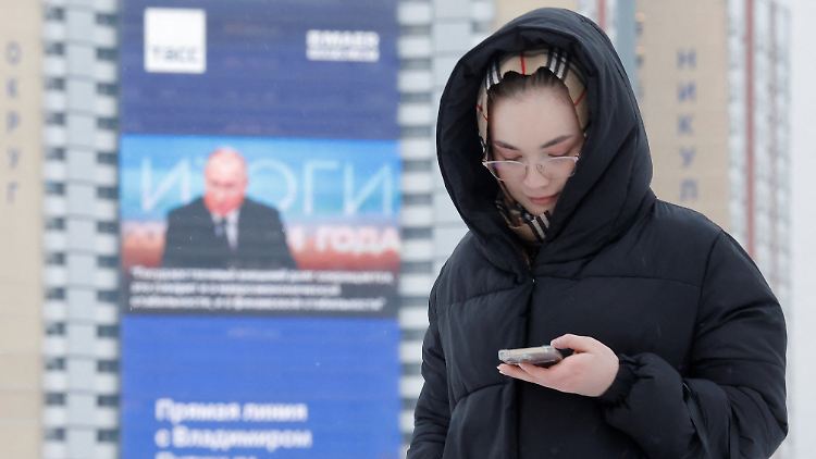 Nach dem Willen von Machthaber Putin und der russisch-orthodoxen Kiche sollen russische Frauen mehr Kinder kriegen.