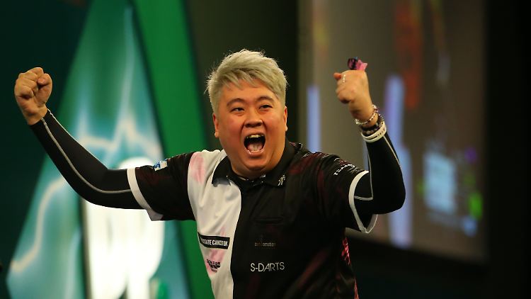 Konnte selbst kaum glauben, was ihm bei der Darts-WM gelungen ist: Man Lok Leung