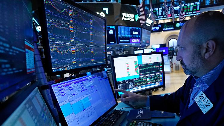 Fed-Banker sehen "gute Fortschritte" im Kampf gegen die Inflation: Die Wall Street freut es. 