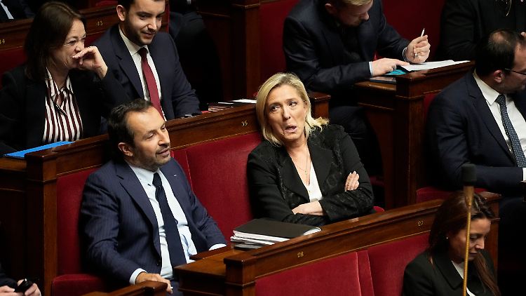 Le Pen feiert das neue Gesetz als "ideologischen Sieg" ihrer Partei. 