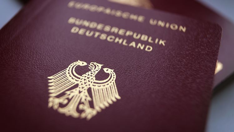 Im besten Fall wird der Pass bereits nach drei Jahren vergeben.
