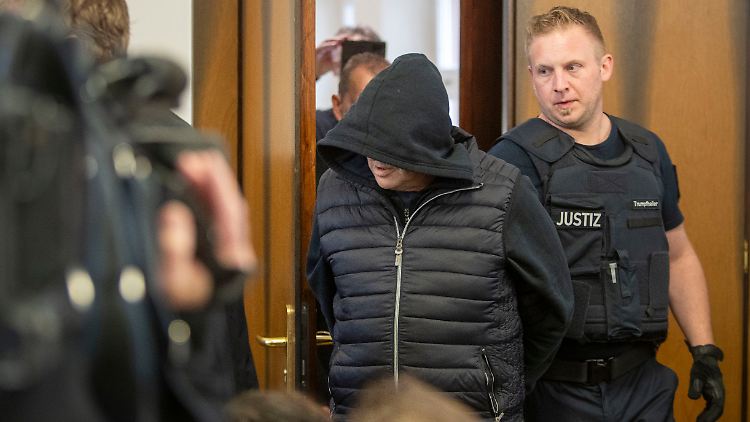 Der Verurteilte muss weiterhin in einer psychiatrischen Klinik bleiben, wo er seit 2012 untergebracht ist.  