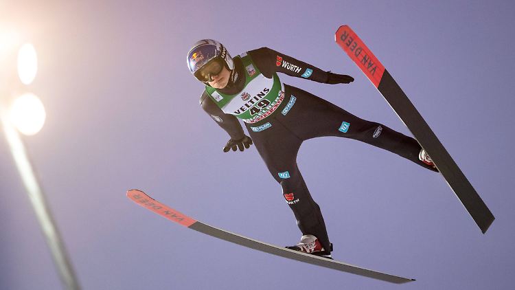 Andreas Wellinger will für das deutsche Skisprung-Team endlich mal wieder den Gesamtsieg holen bei der Vierschanzentournee. 