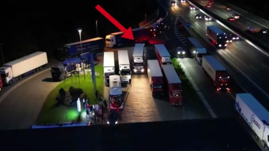LKW_Parkplätze_2.JPG