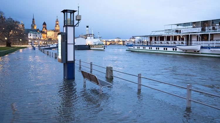 Dresden landunter.