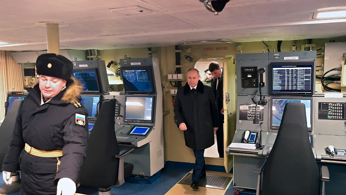 Putin auf der Fregatte "Admiral Golowko".