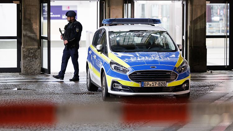 Die Polizei gab nach mehreren Stunden der Sperrung Entwarnung.