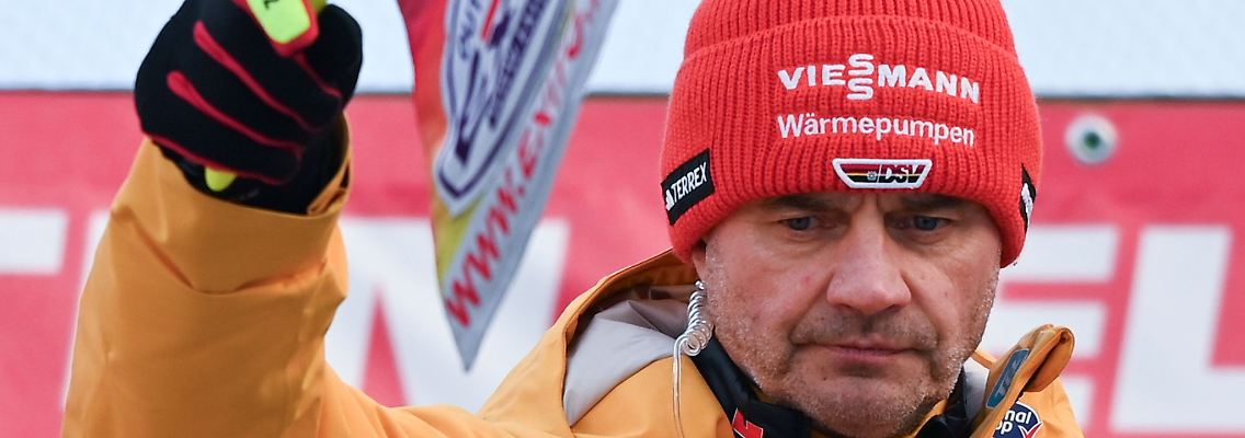 Skisprung-Bundestrainer Stefan Horngacher hat sein Team für den Auftakt der Vierschanzentournee nominiert.