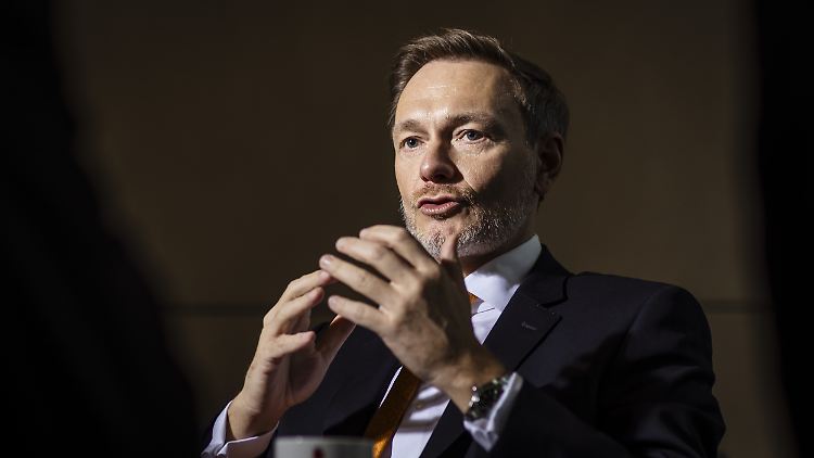 "Ich möchte die Zahl von Showdown-Nachtsitzungen reduzieren", sagt Christian Lindner.