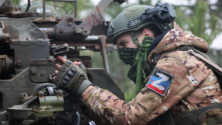 Wegen der vermehrten russischen Angriffe versuchen Zivilisten derzeit wieder, Cherson zu verlassen.