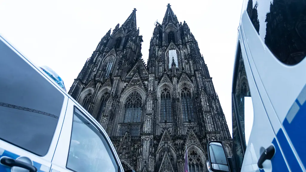 ef987542462753f7b6be22a6dedafee5