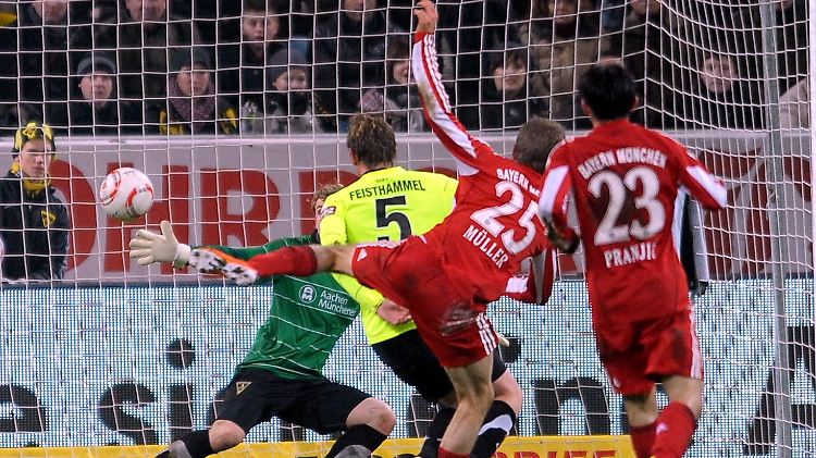 Die endgültige Entscheidung: Thomas Müller trifft mit seinem zweiten Streich zum 3:0.