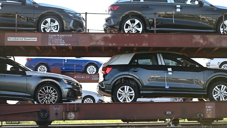 Wer wurde ausgebremst? Welcher Autobauer nimmt die Überholspur? Im Autojahr 2023 war einiges los.