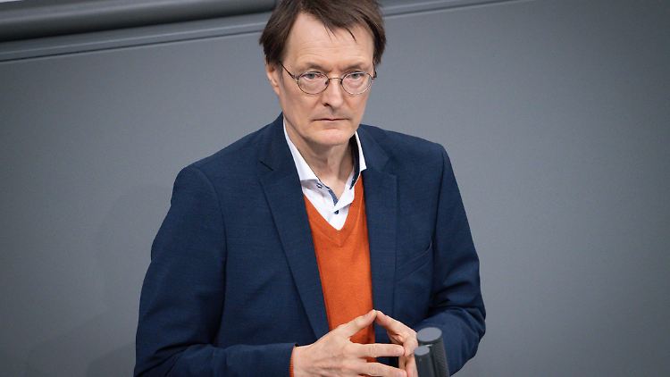 Im Januar lädt Lauterbach zum Krisengipfel mit den Hausärzten.