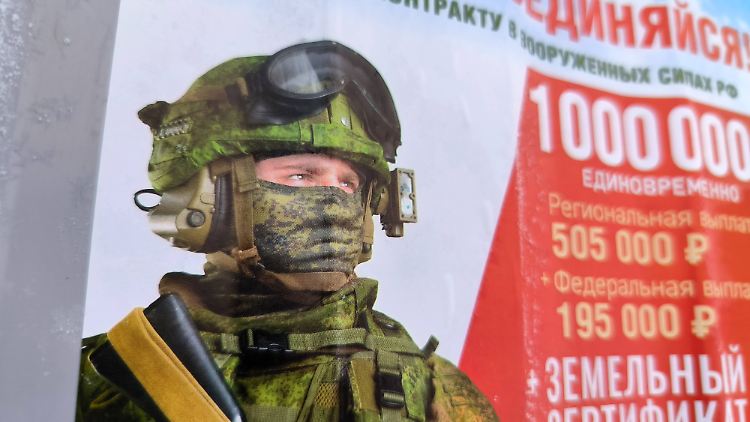 Russland wirbt weiterhin massiv um neue Rekruten.