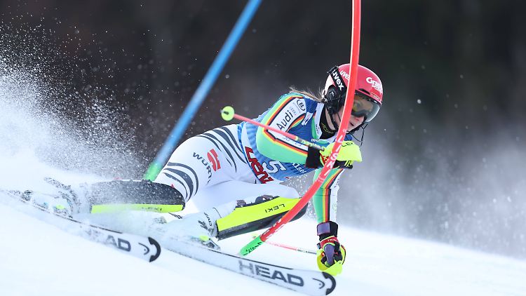 Lena Dürr wurde beim Slalom in Lienz starke zweite.