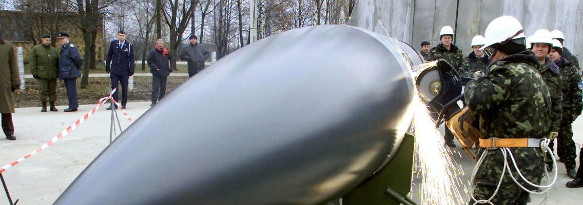2002-11-06T120000Z_79063910_PBEAHUOTRFH_RTRMADP_3_X-22-CRUISE-MISSILE.JPG