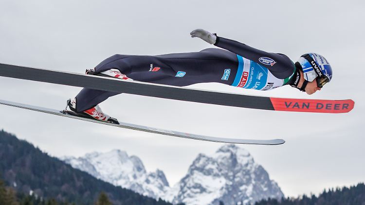 Andreas Wellinger beeindruckt auch in Garmisch-Partenkirchen.