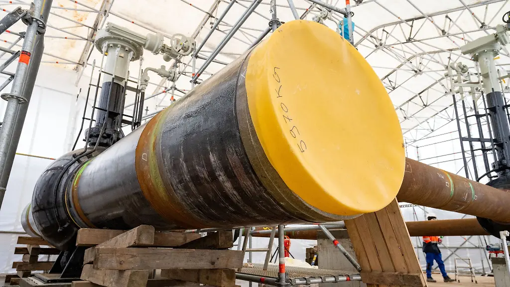 Blick-auf-die-Baustelle-des-Einspeisepunkts-der-Anbindungsleitung-von-Mukran-bis-zum-Festland